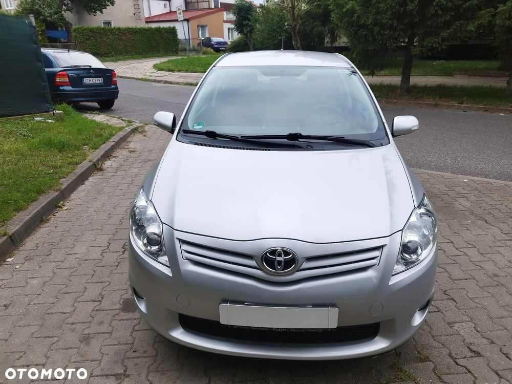 Toyota Auris 1.33 VVT-i Terra - 7