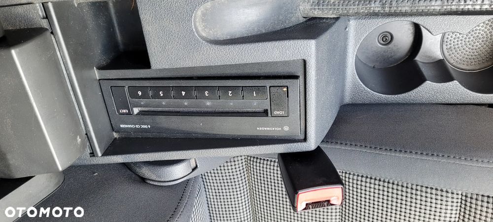 Volkswagen Touran 2.0 TDI DPF Trendline - 2
