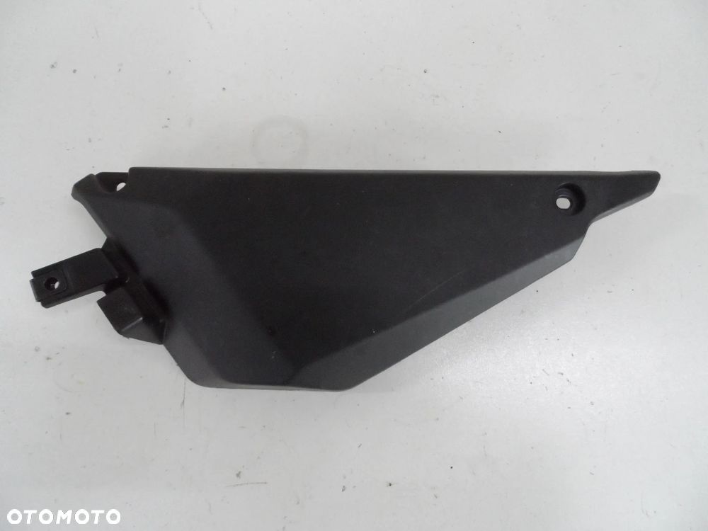 Kawasaki Z650 osłona plastikowa boczek P,L - 3