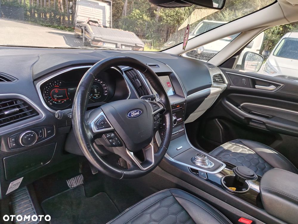 Ford S-Max - 28