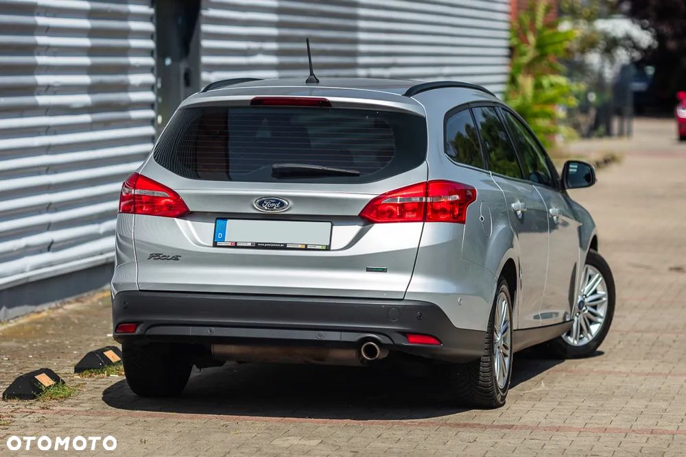 Ford Focus - 8