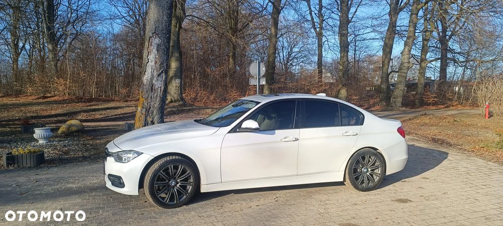 BMW Seria 3 320i Sport-Aut Sport Line - 10