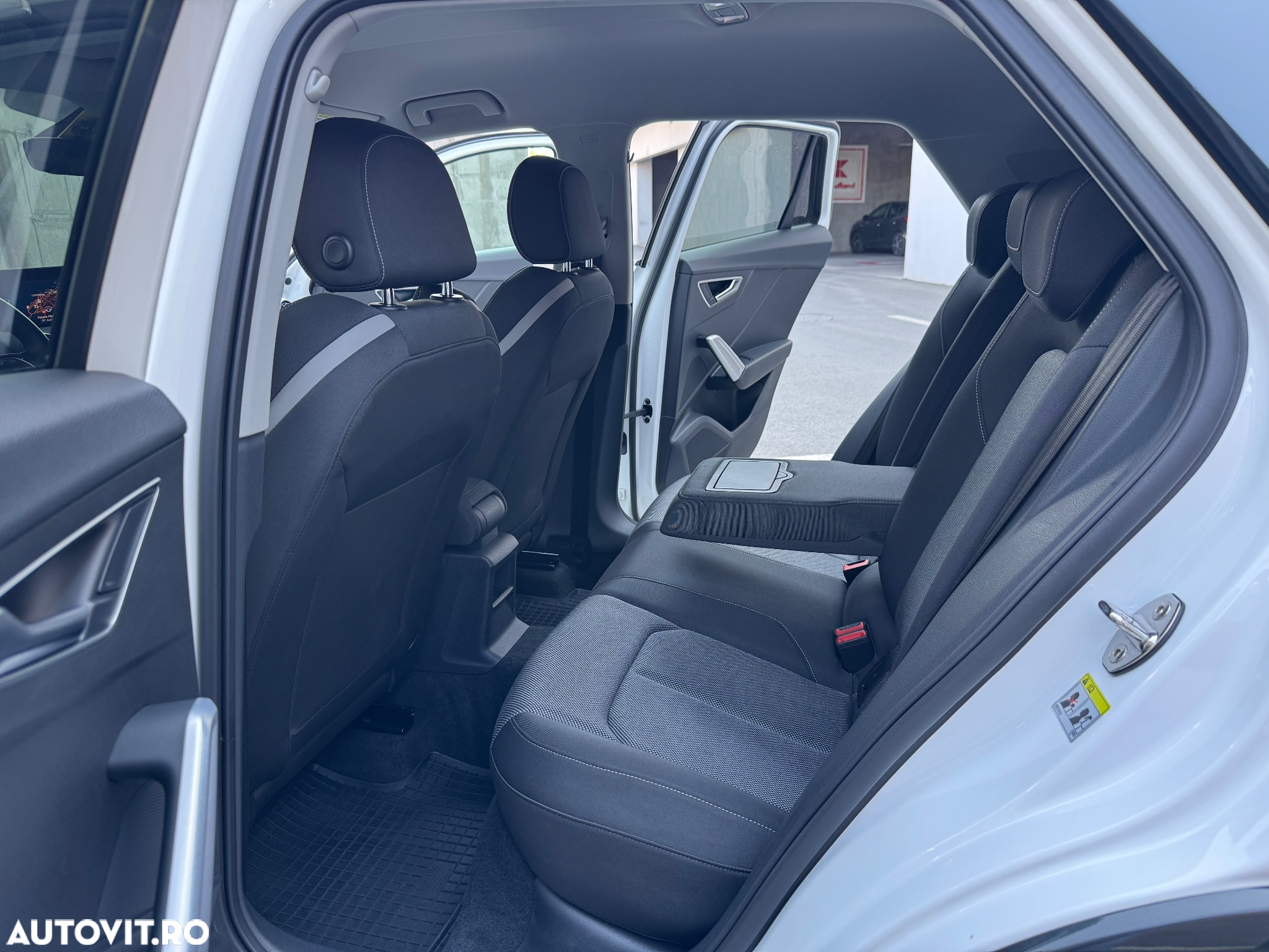 Audi Q2 1.6 30 TDI S tronic Design - 14