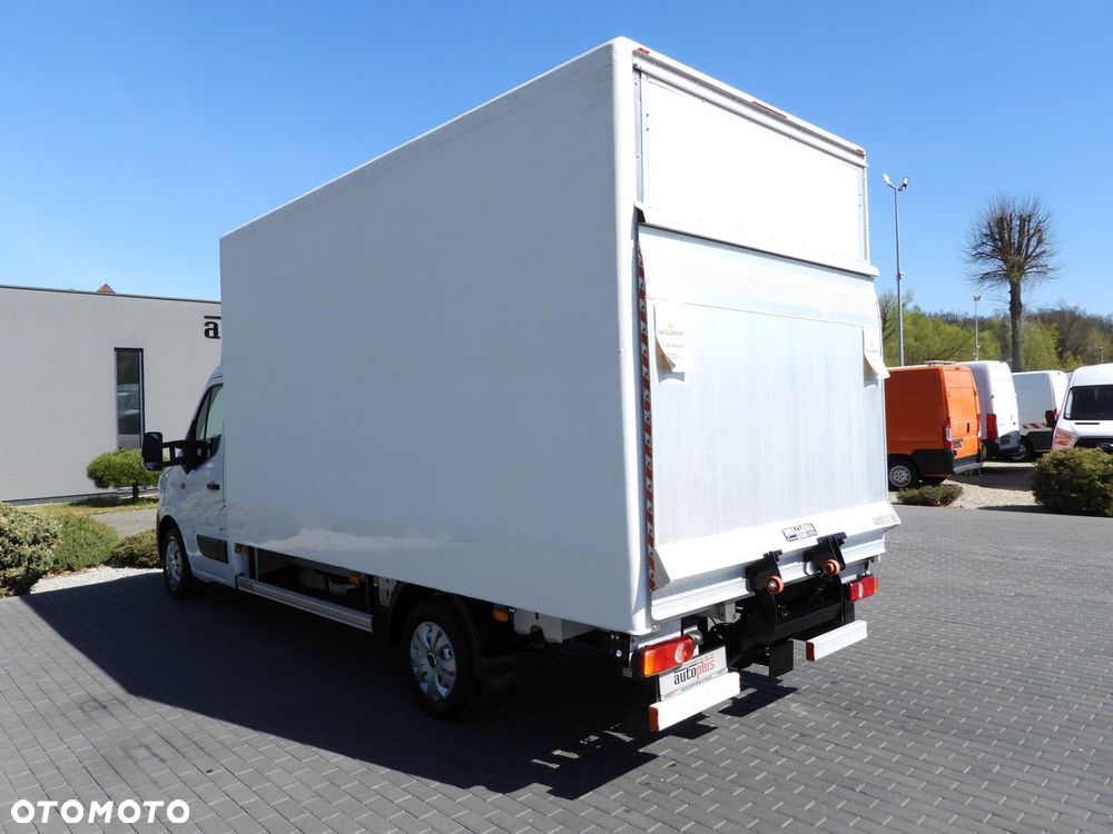 Renault MASTER KONTENER WINDA 8 PALET TEMPOMAT LEDY KLIMATYZACJA  145KM - 11