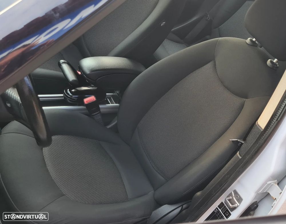 MINI Countryman Cooper D Aut. - 12