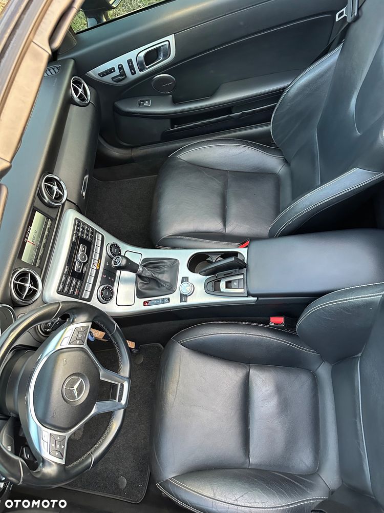 Mercedes-Benz SLK 250 CGI - 15