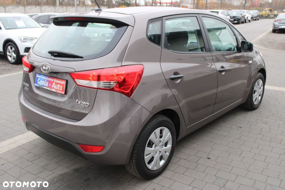 Hyundai ix20 - 19