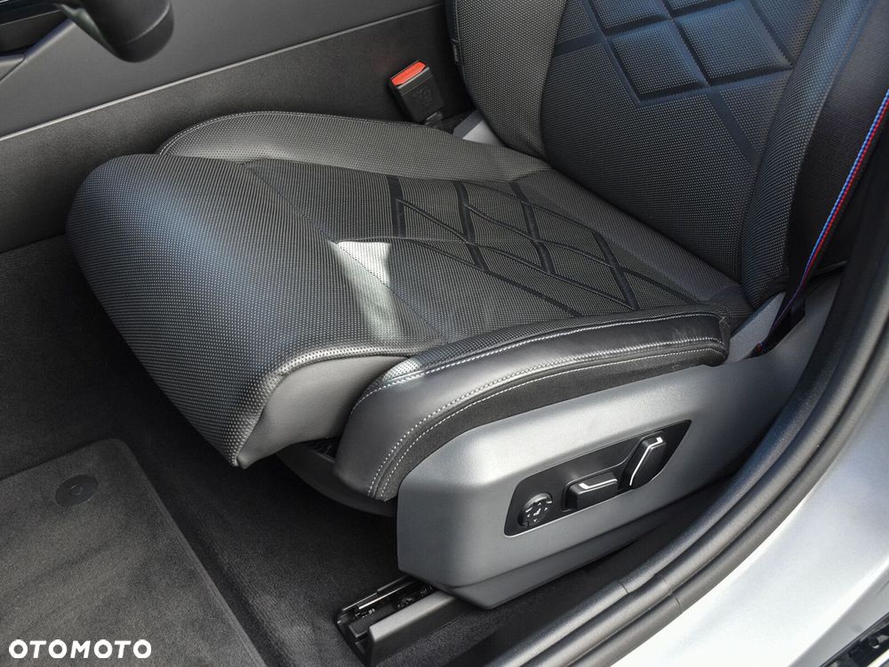 BMW i5 83.9kWh M60 xDrive - 29