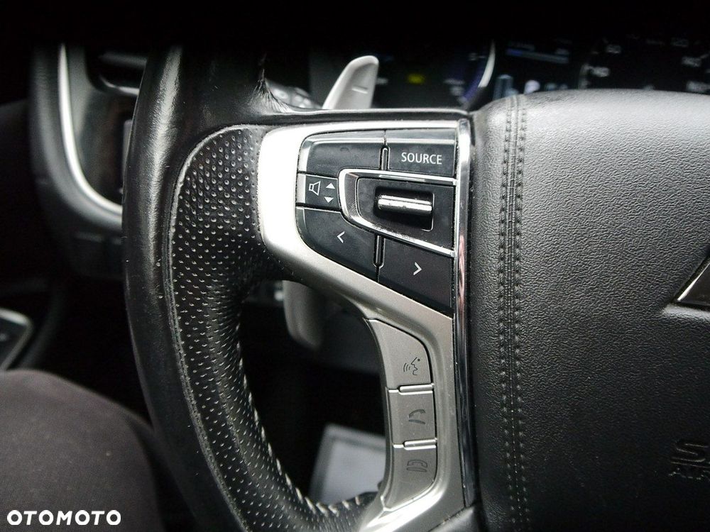 Mitsubishi Outlander - 35