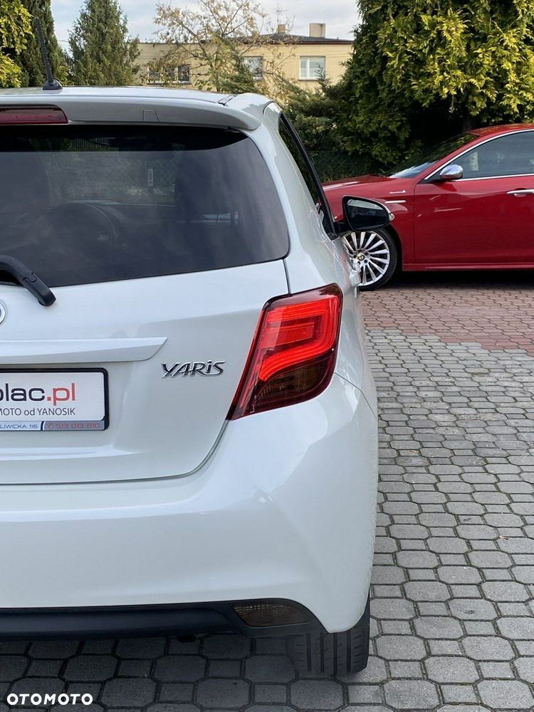 Toyota Yaris - 12