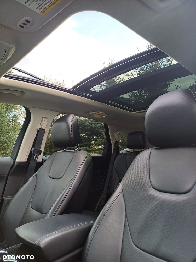Ford Edge - 10
