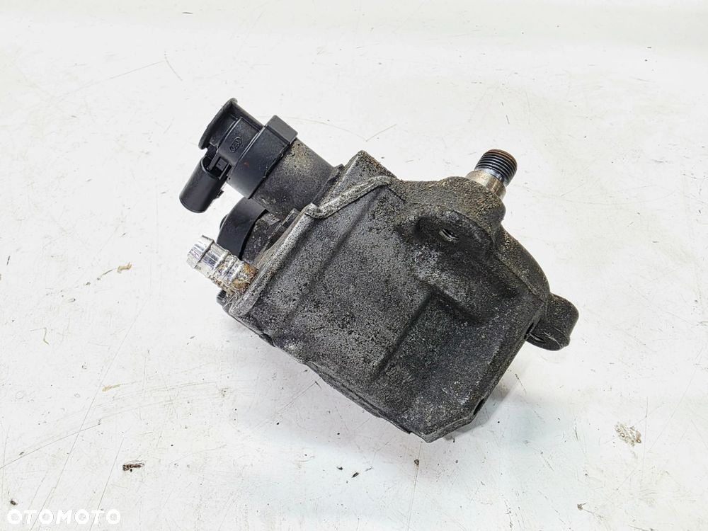 POMPA WTRYSKOWA AUDI VOLKSWAGEN SEAT SKODA 2.0 TDI 03L130755AB 0445010533 - 2