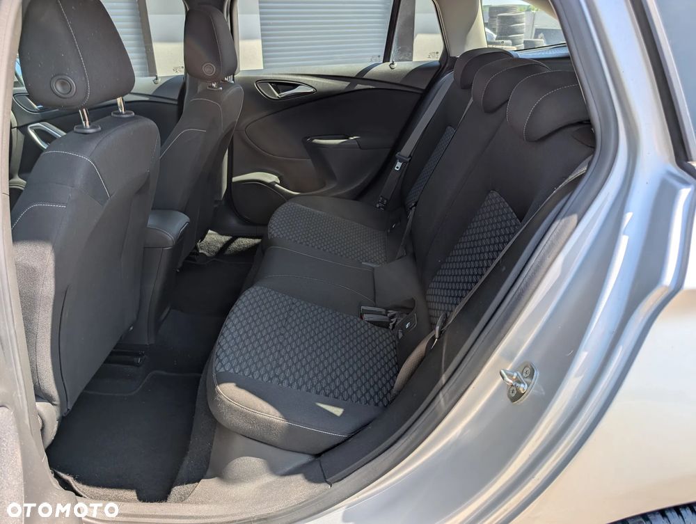 Opel Astra 1.6 D Start/Stop Business - 38