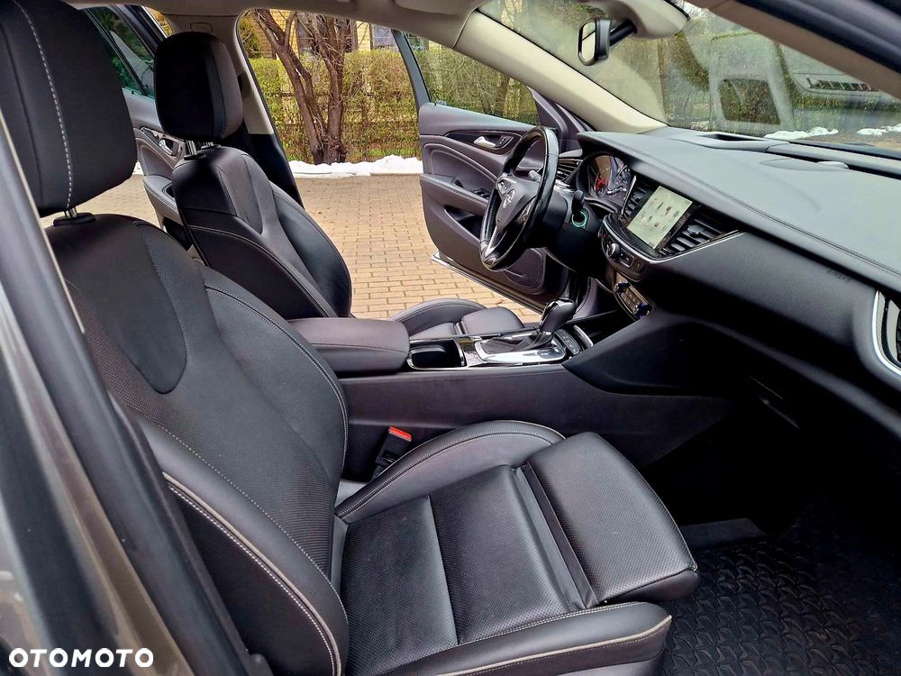 Opel Insignia 2.0 CDTI automatik Business Innovation - 24