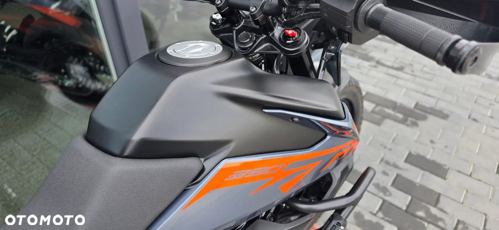 KTM Adventure - 12