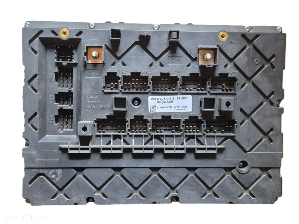 Skrzynka Tablica Modul Plyta bezpiecznikow A0014463158 MERCEDES MP4 - 2