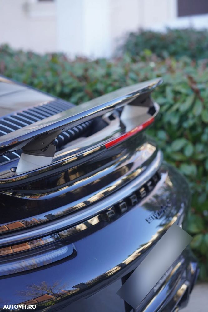 Porsche 911-TURBO-S - 16