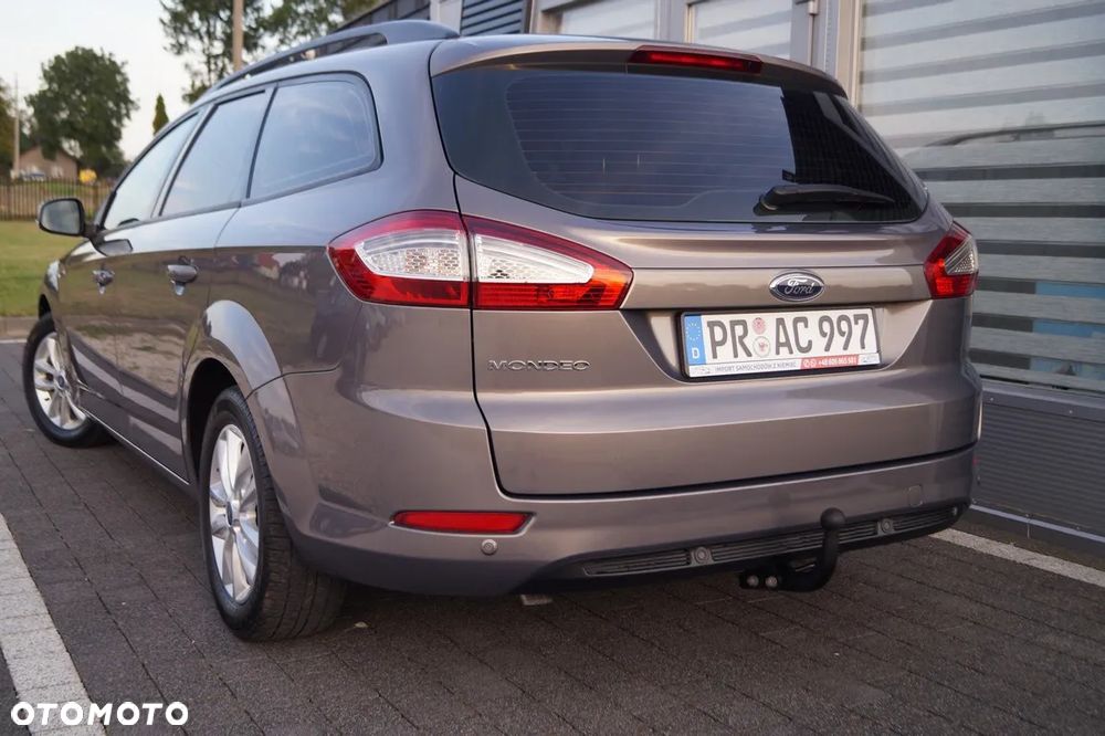 Ford Mondeo 1.6 TDCi Champions Edition - 9