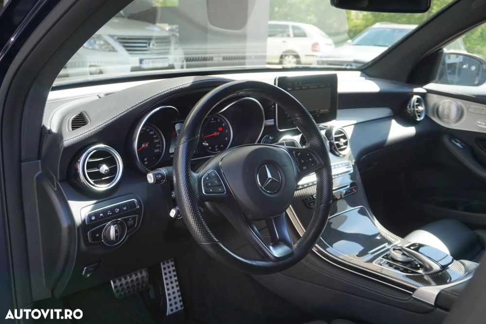 Mercedes-Benz GLC Coupe 250 4Matic 9G-TRONIC AMG Line - 28