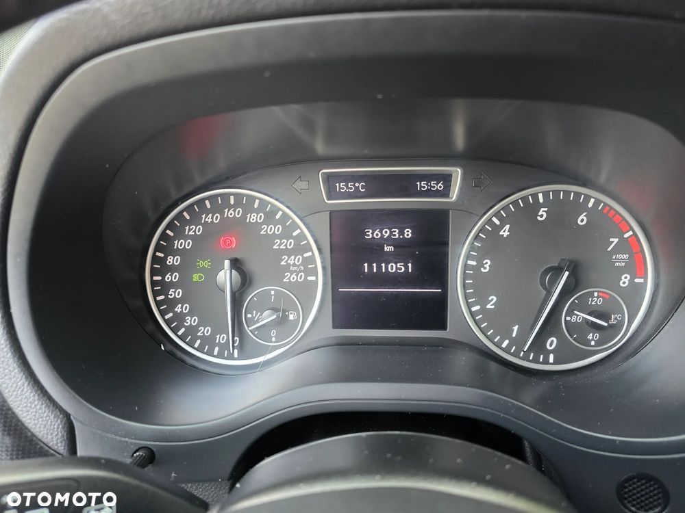 Mercedes-Benz Klasa B 180 (BlueEFFICIENCY) - 27