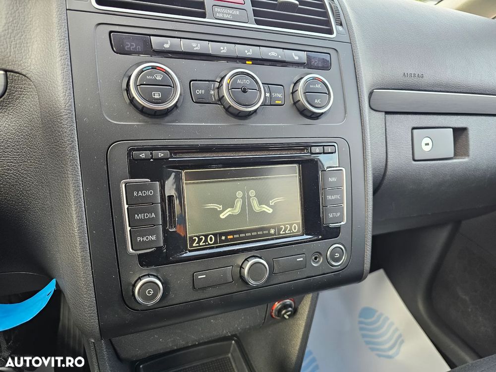 Volkswagen Touran 1.6 TDI DPF BlueMotion Technology DSG Cup - 30