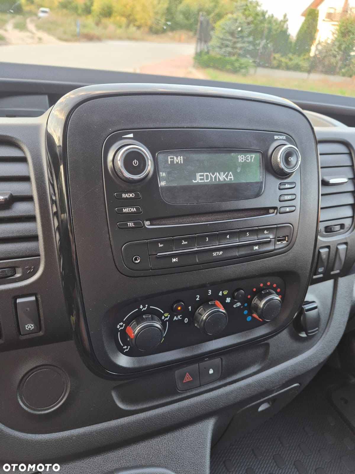 Opel Vivaro 2018r Long L2H1 150Tys km Super Stan - 21