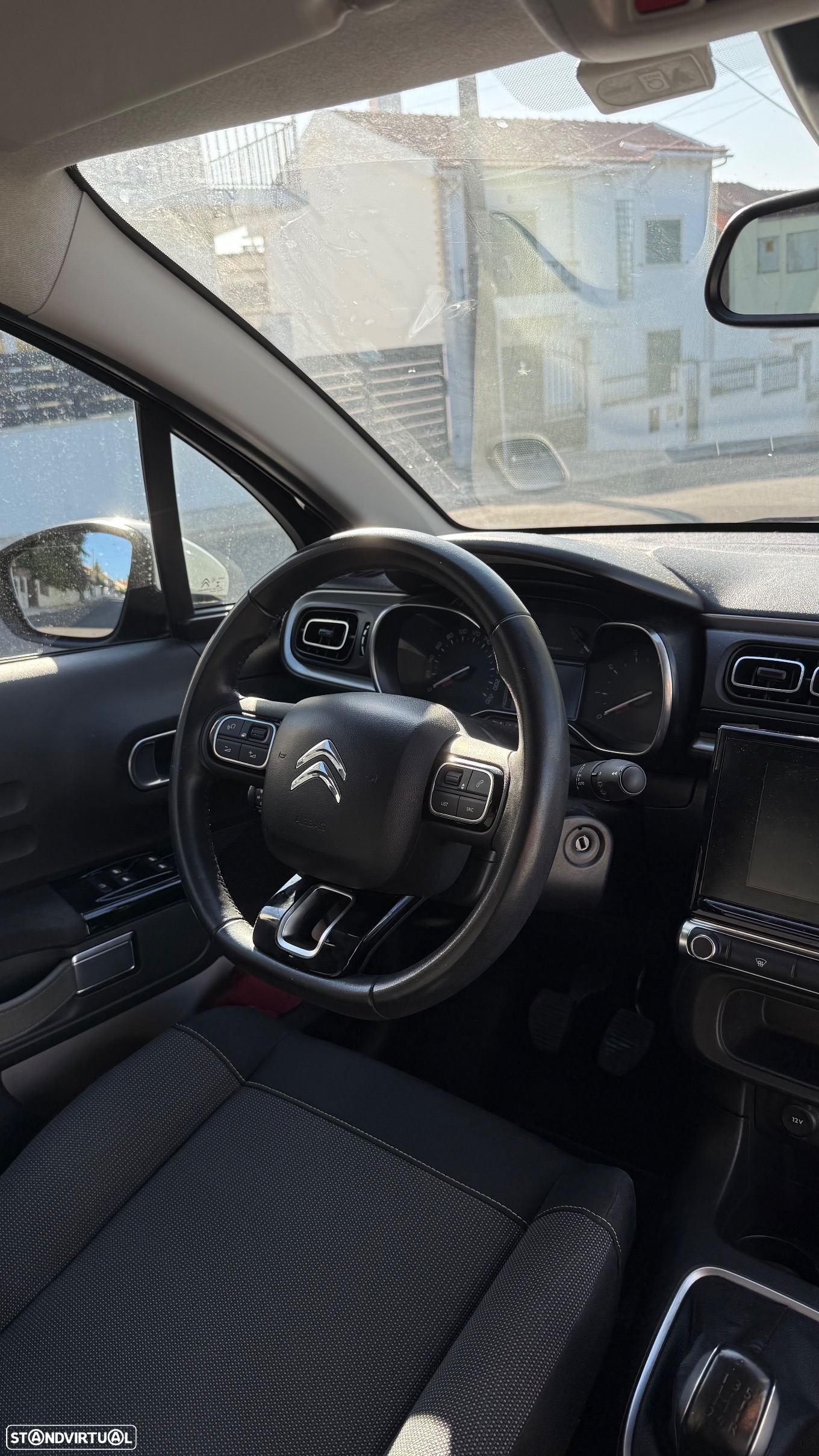Citroën C3 1.2 PureTech Shine - 2