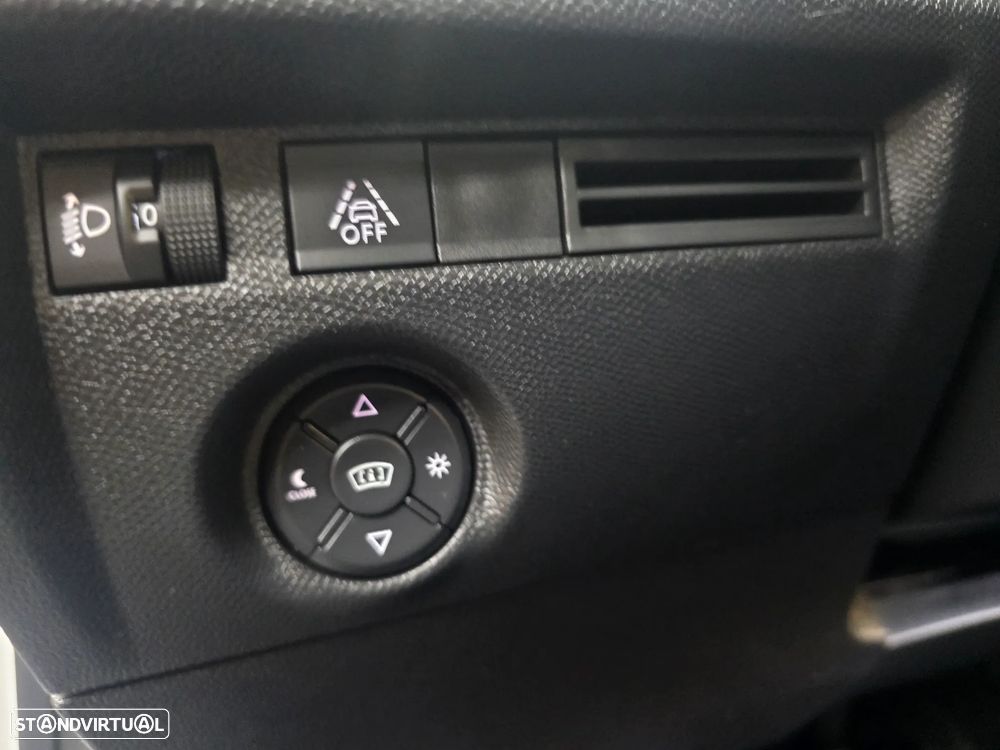 Citroën C4 BlueHDi 110 Stop&Start FEEL - 53