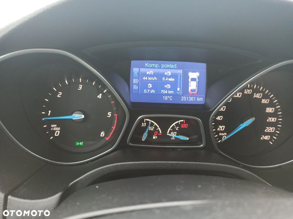 Ford Focus 1.6 TDCi Titanium ECOnetic - 8