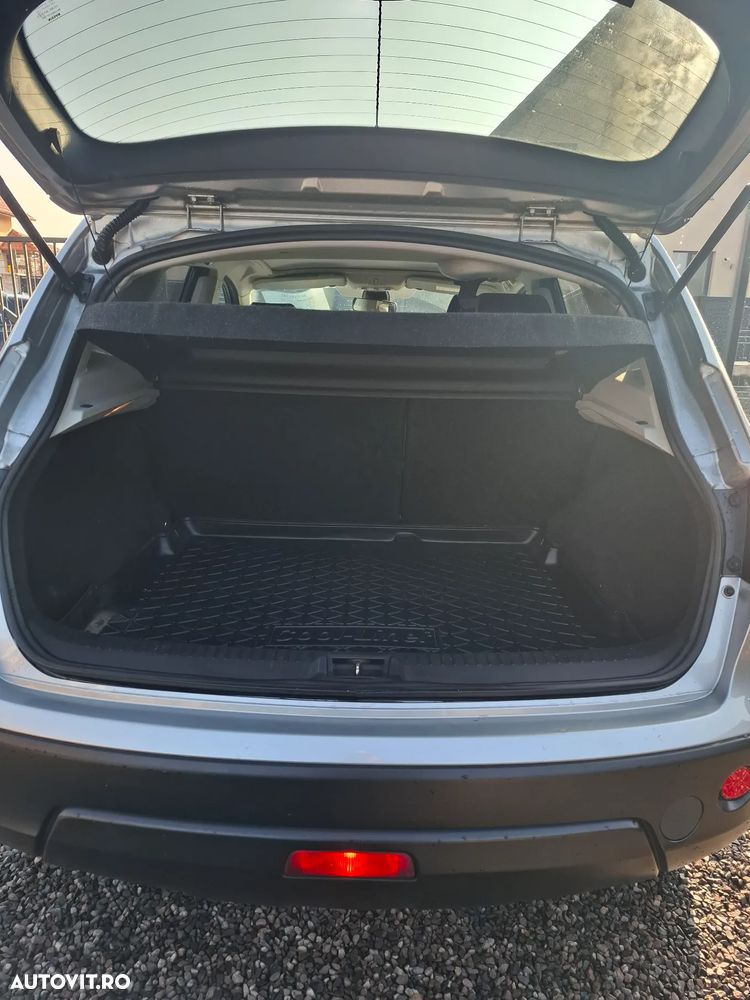 Nissan Qashqai 1.6 DCI DPF Start/Stop tekna - 23