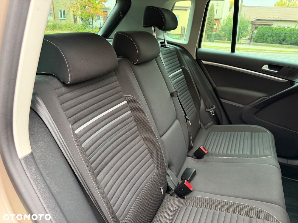 Volkswagen Tiguan 2.0 TDI DPF 4Motion BlueMotion Technology DSG Exclusive - 21