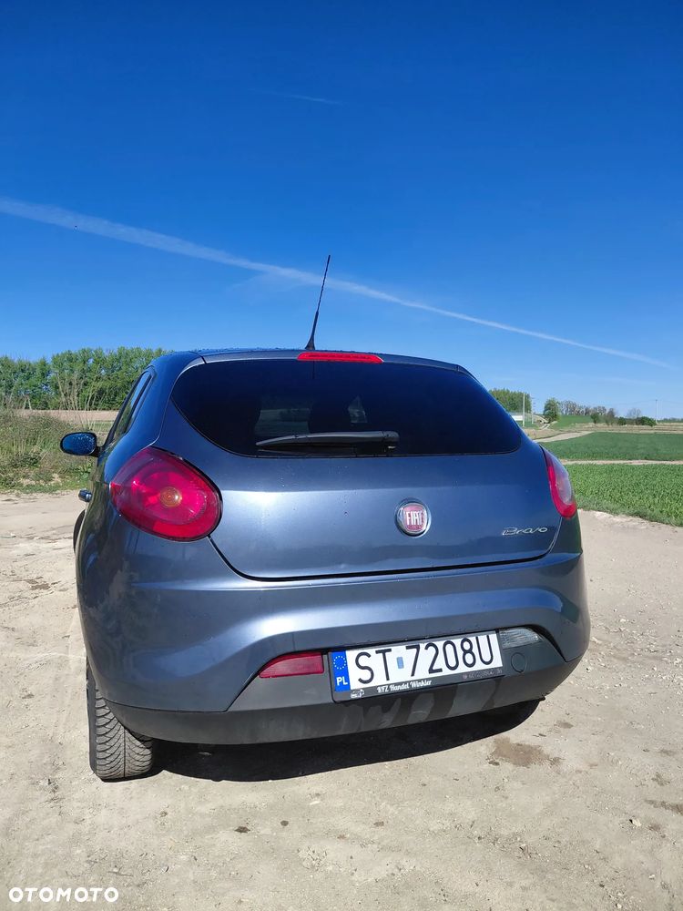 Fiat Bravo ver-1-4-16v-dynamic-euro5 - 3