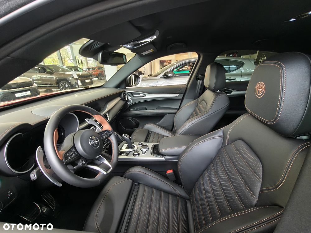 Alfa Romeo Stelvio 2.0 Turbo Intensa Q4 - 24