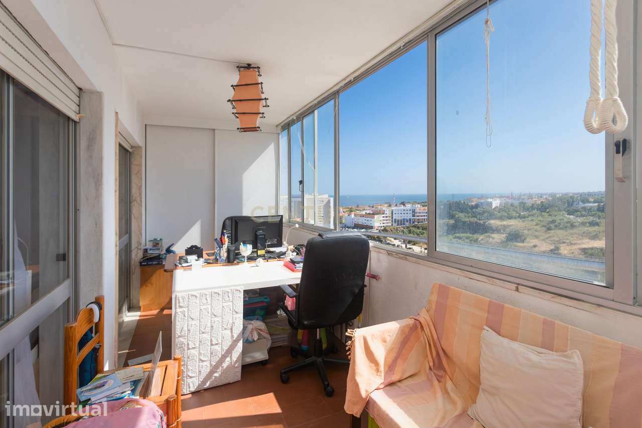 Apartamento T2 em Paço de Arcos com estacionamento. Venha viver entre - Grande imagem: 4/21