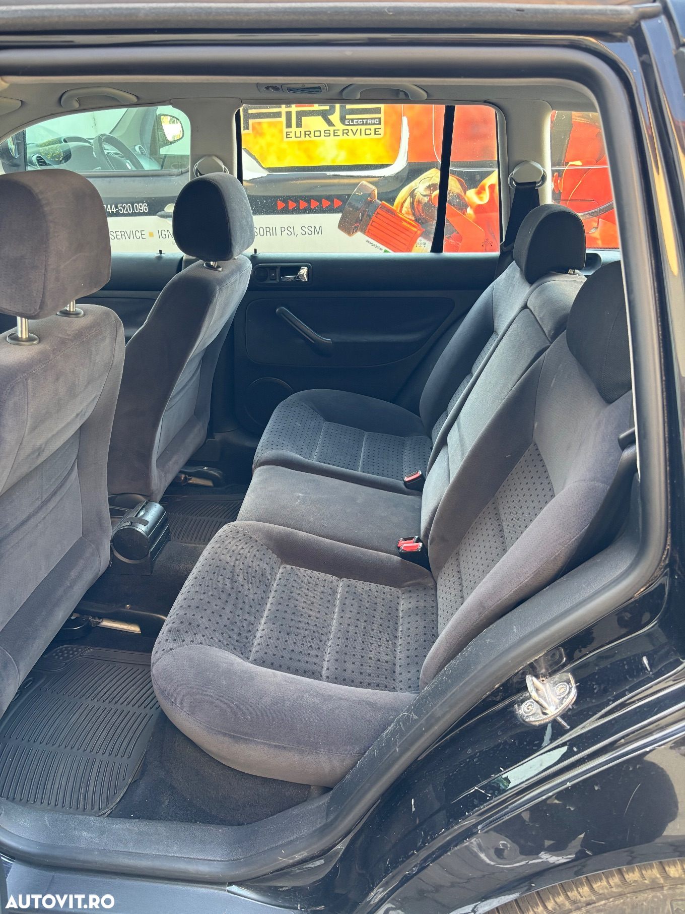 Volkswagen Golf Variant 2.0 Comfortline - 4