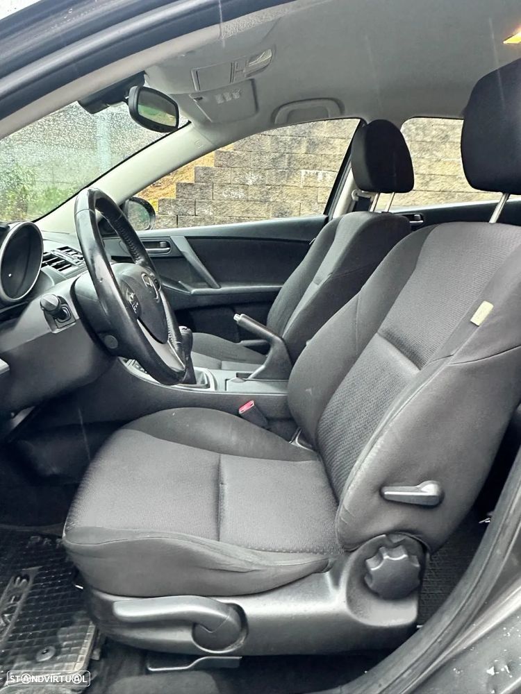 Mazda 3 MZR 1.6 Exclusive Cin./Beje - 6