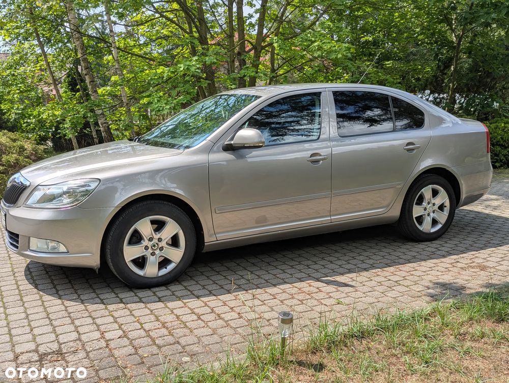 Skoda Octavia 2.0 TDI Elegance DSG - 5