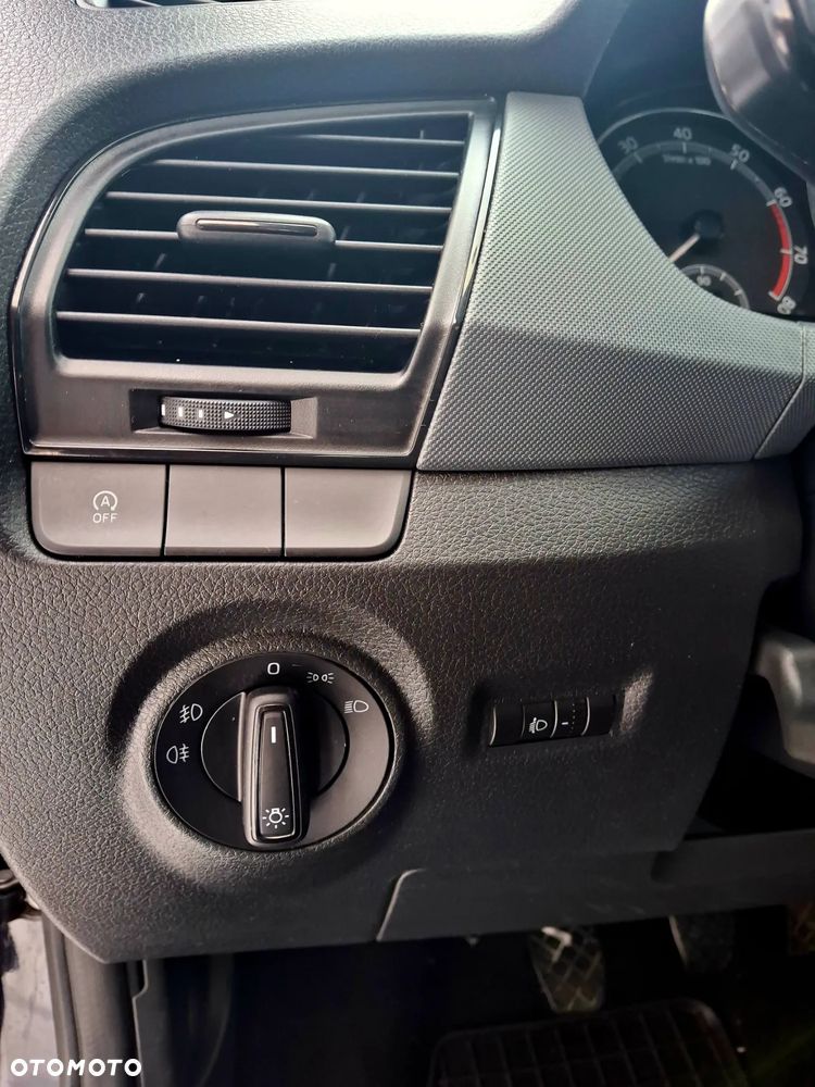 Skoda Fabia 1.0 MPI Joy - 28