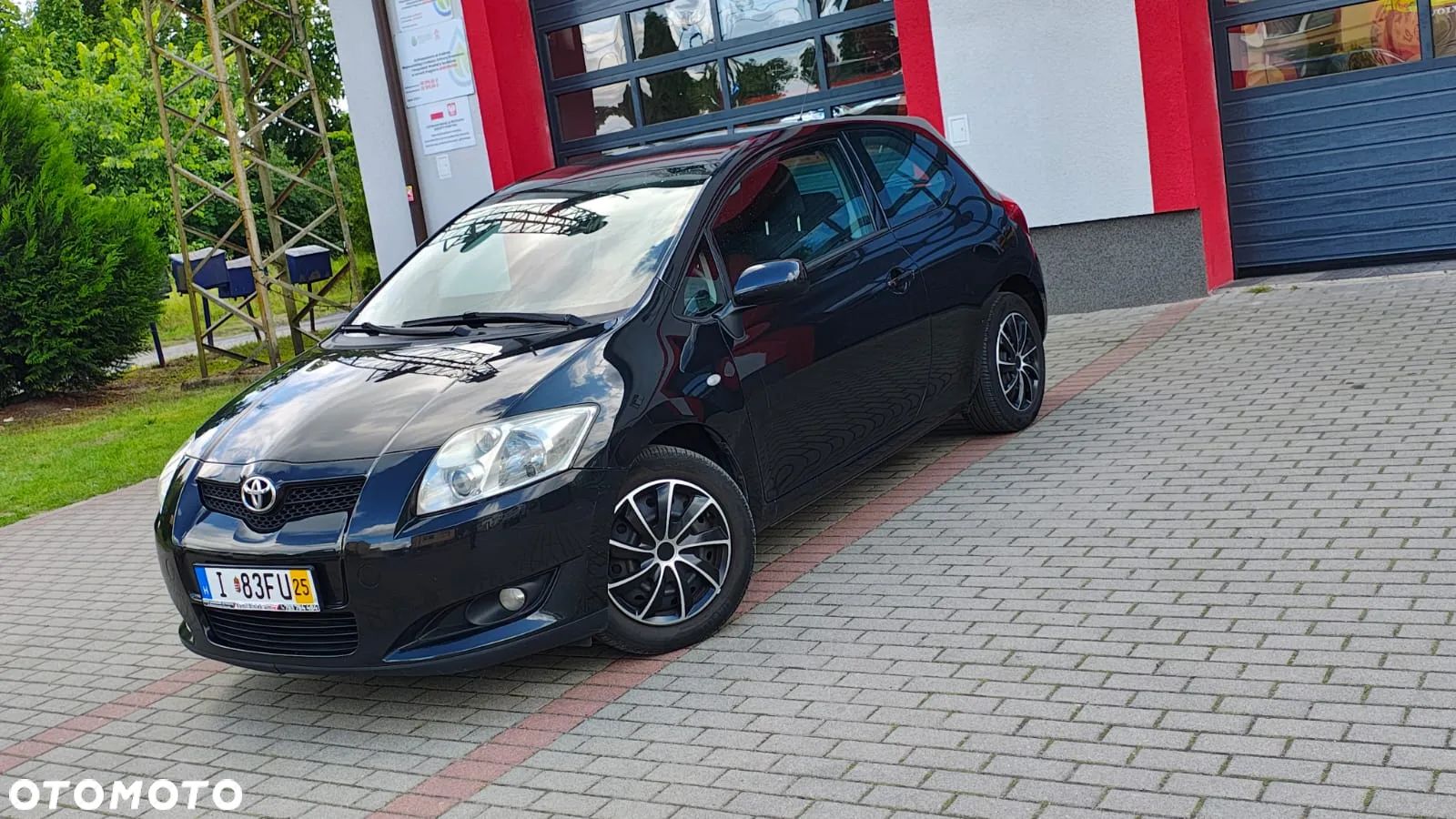 Toyota Auris - 1