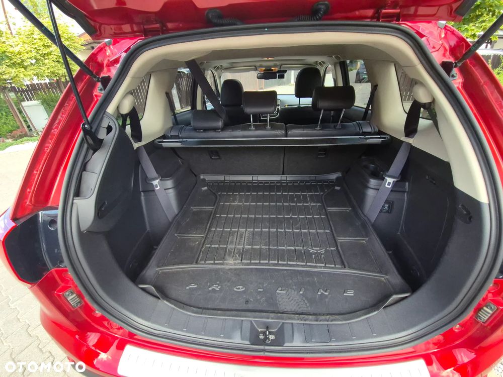Mitsubishi Outlander 2.0 Instyle Navi 4WD CVT - 19