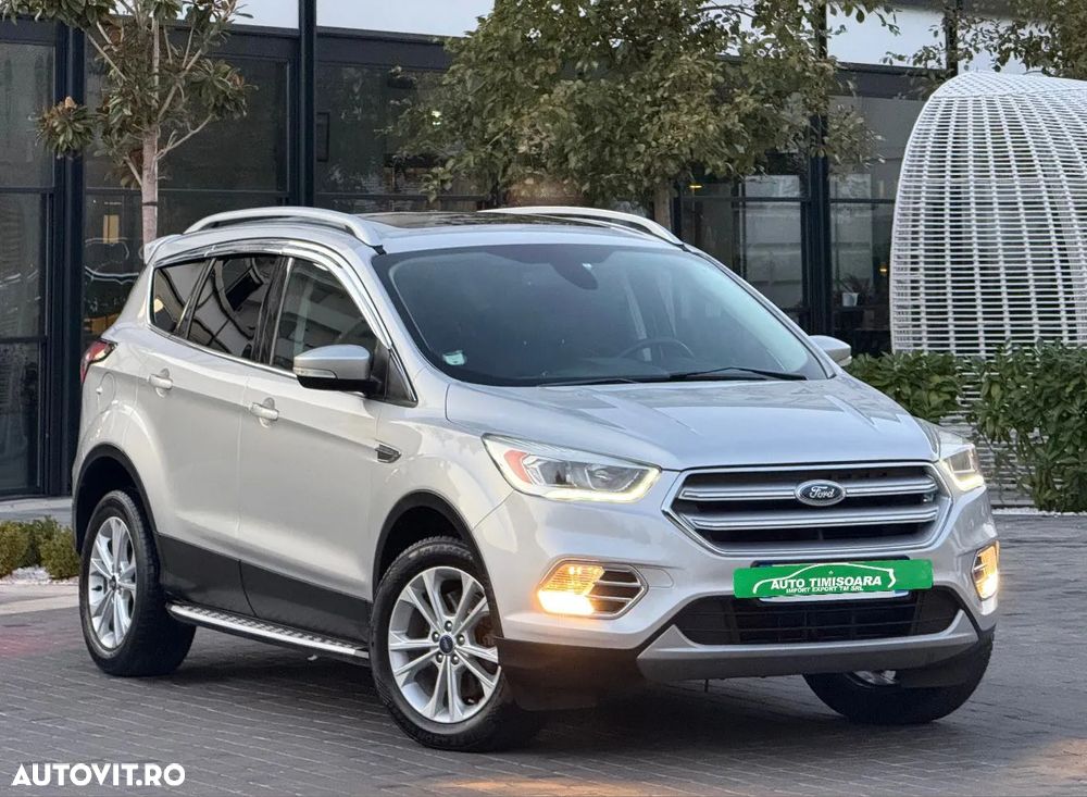 Ford Kuga - 2