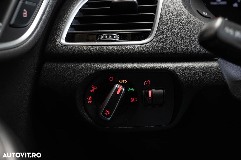 Audi Q3 2.0 TDI Quattro S tronic sport - 26