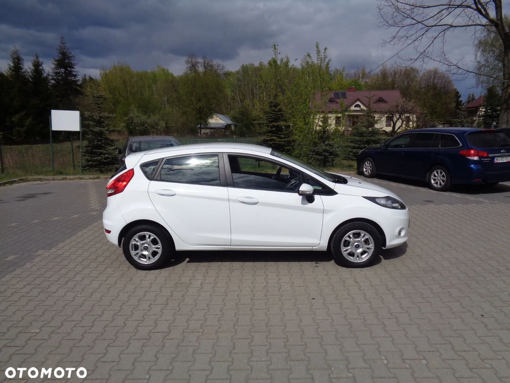 Ford Fiesta 1.25 Champions Edition - 14