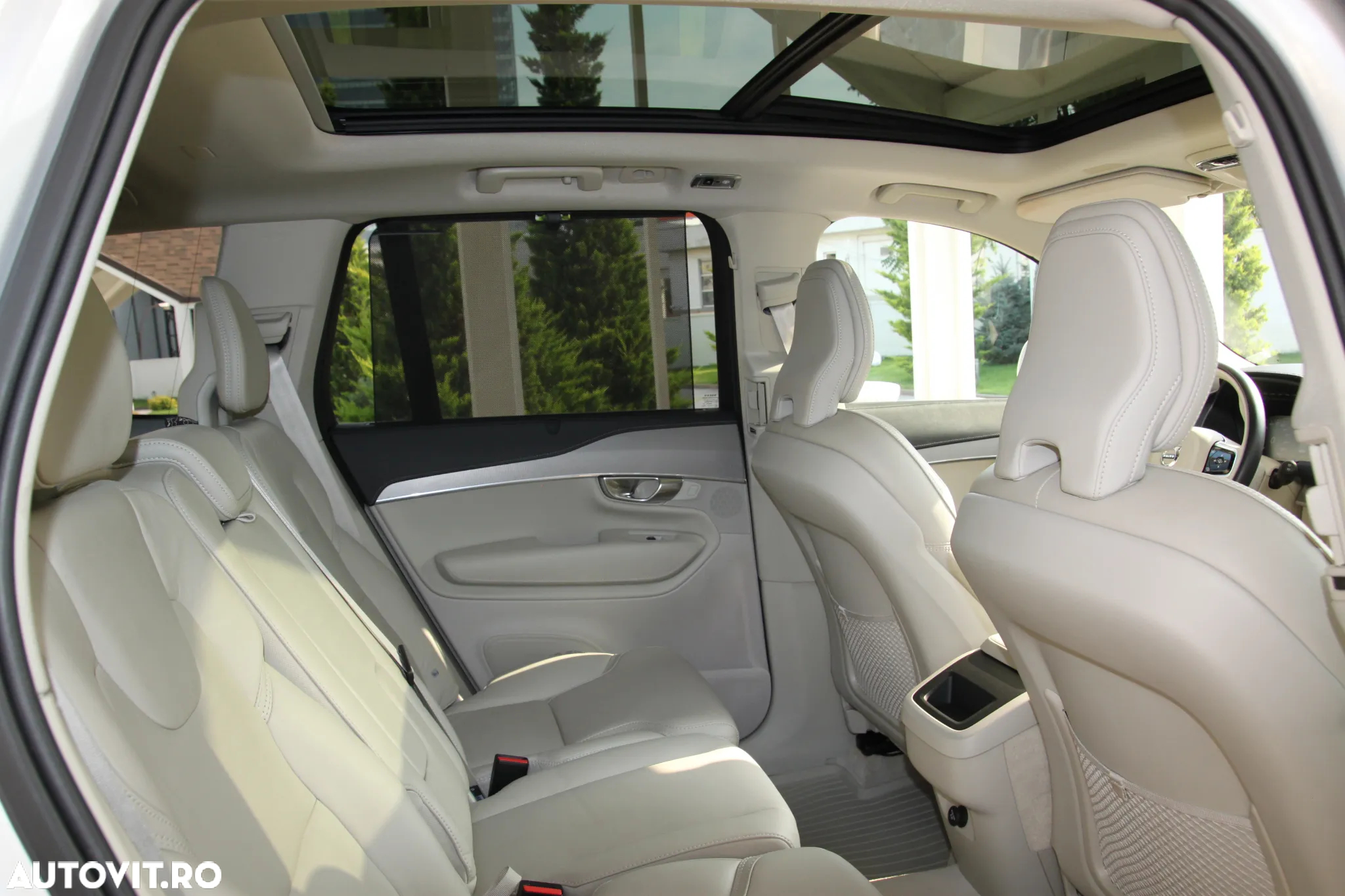 Volvo XC 90 D5 AWD R-Design - 25
