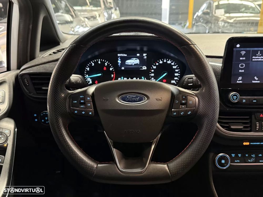 Ford Fiesta 1.0 EcoBoost ST-Line - 24