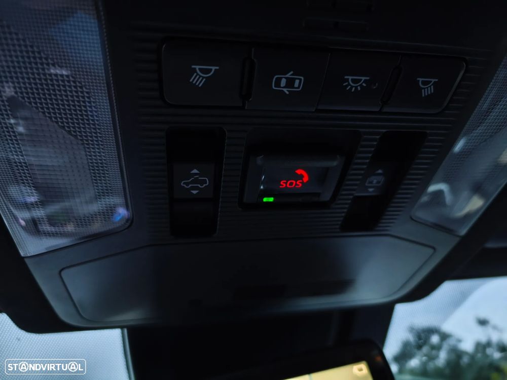 Toyota RAV4 2.5 HDF Lounge - 23