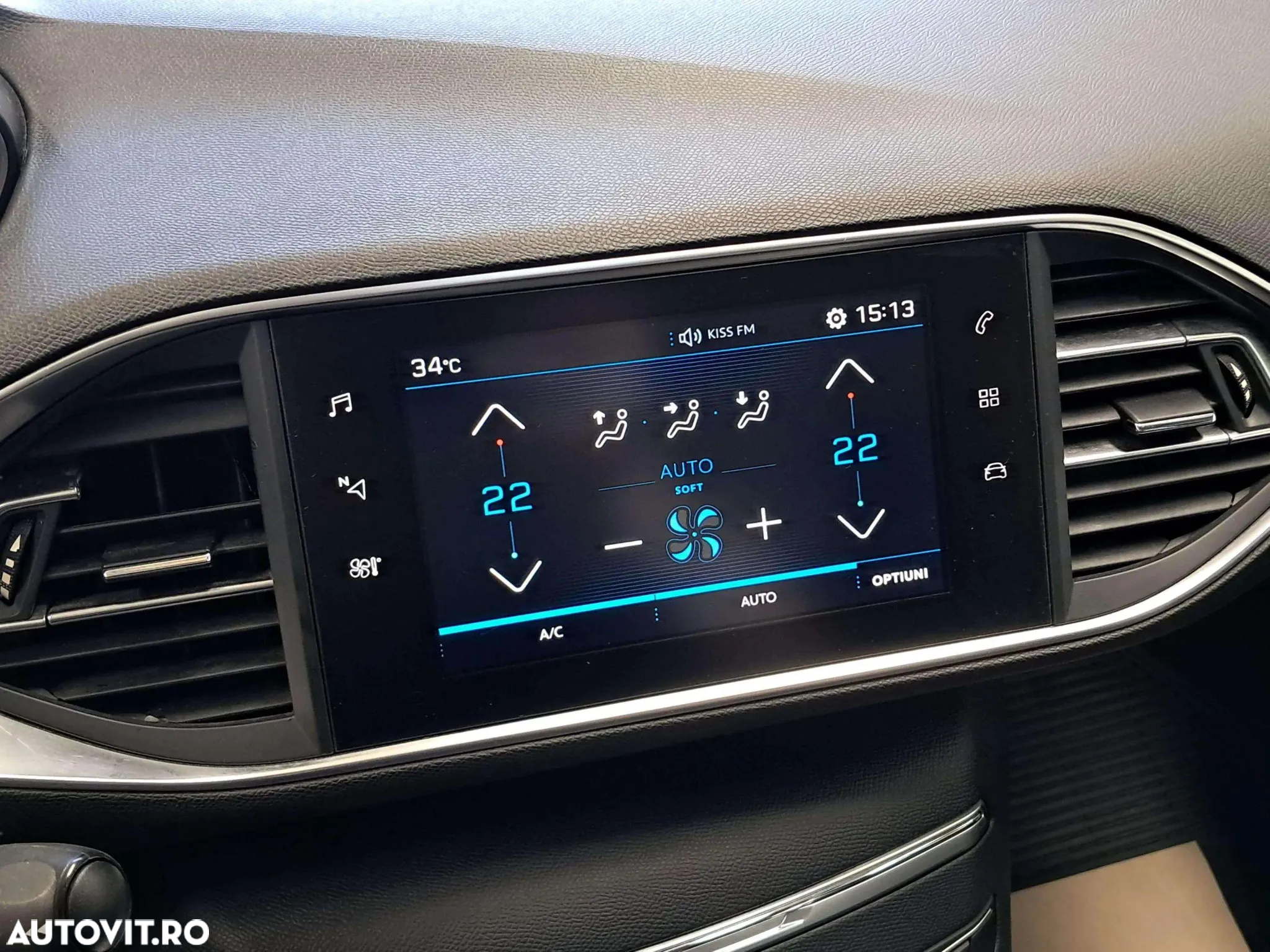 Peugeot 308 1.2 L PureTech Turbo Active - 12
