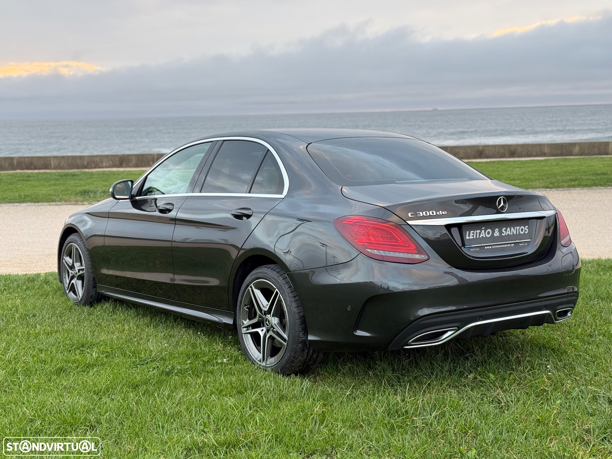 Mercedes-Benz C 300 de AMG Line - 2