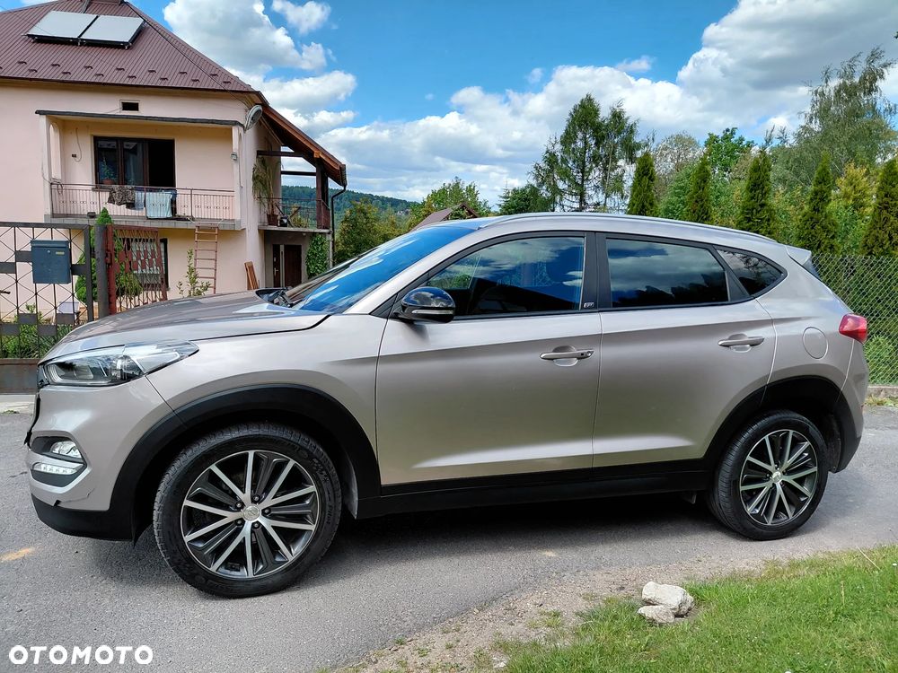 Hyundai Tucson 1.7 CRDI BlueDrive GO 2WD - 6