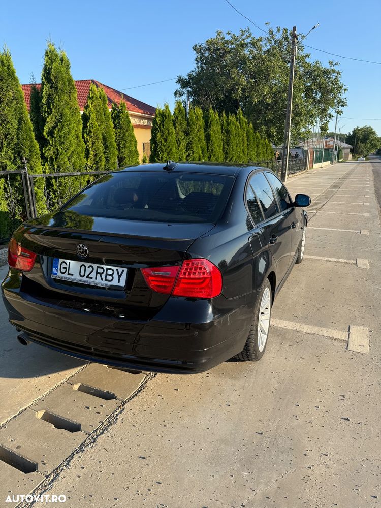 BMW Seria 3 318d - 5